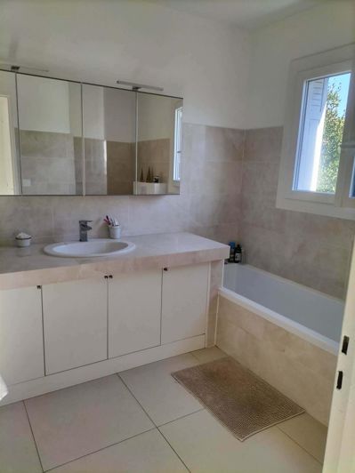 Image No.16-5 Bed House for sale