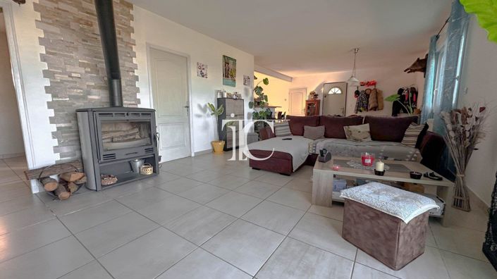 Image No.4-3 Bed House for sale