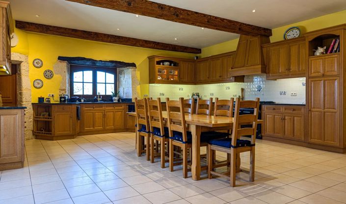 Image No.9-Propriété de 7 chambres à vendre à L'Isle-Jourdain