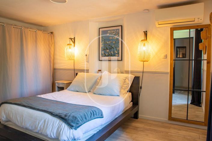 Image No.10-5 Bed House for sale