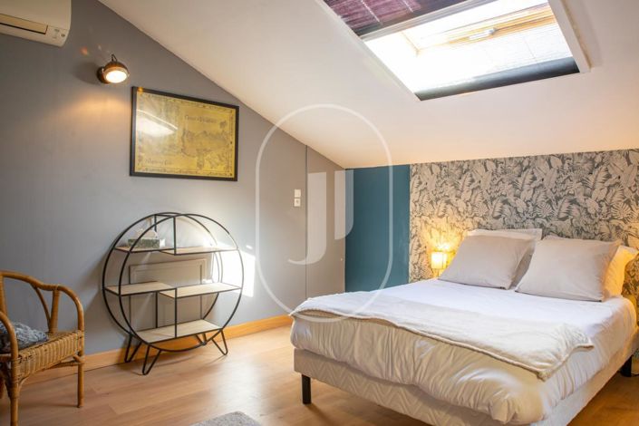 Image No.12-5 Bed House for sale