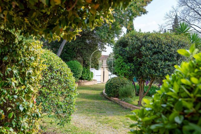 Image No.11-7 Bed House for sale