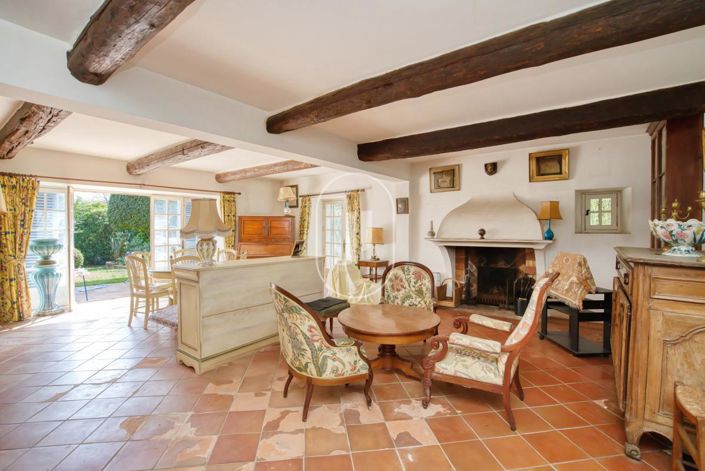 Image No.2-7 Bed House for sale