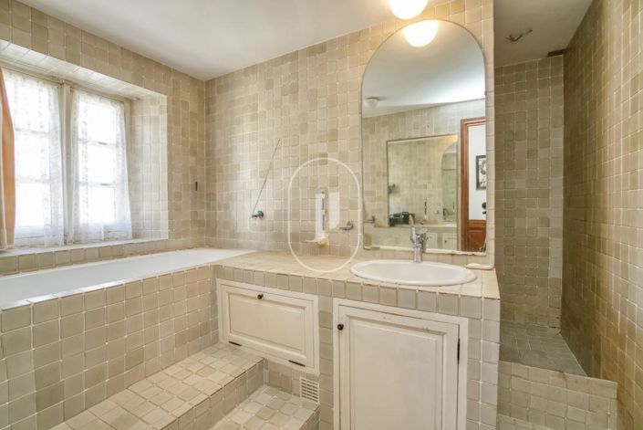 Image No.6-7 Bed House for sale