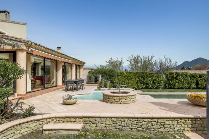 Image No.14-6 Bed House for sale