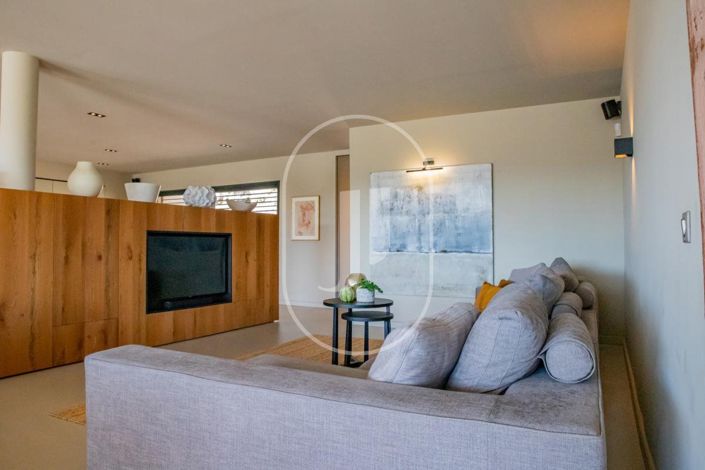 Image No.14-5 Bed House for sale