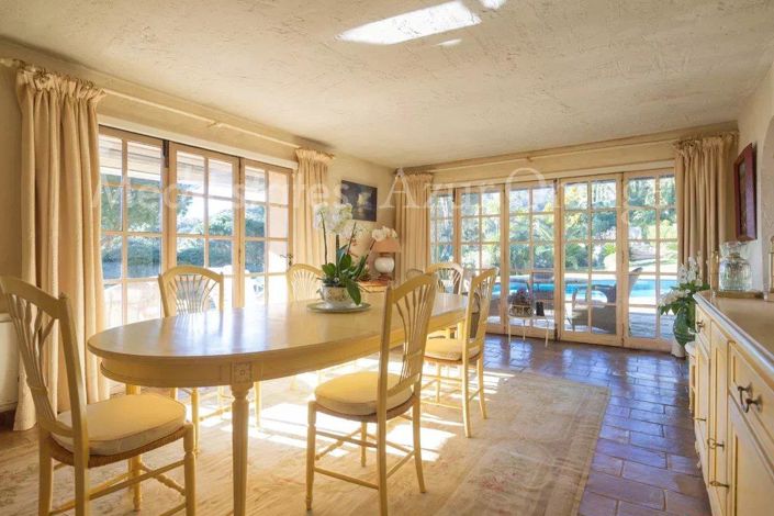 Image No.13-5 Bed House for sale