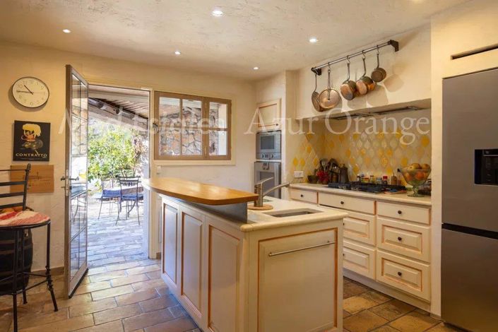 Image No.14-5 Bed House for sale