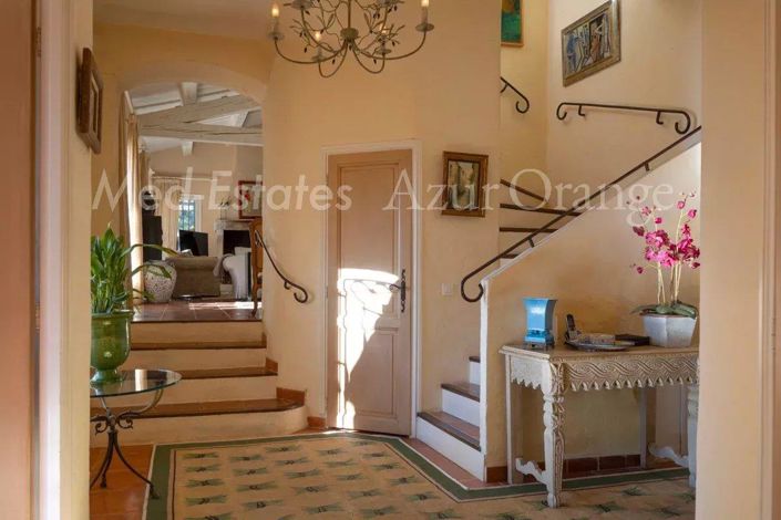 Image No.15-5 Bed House for sale