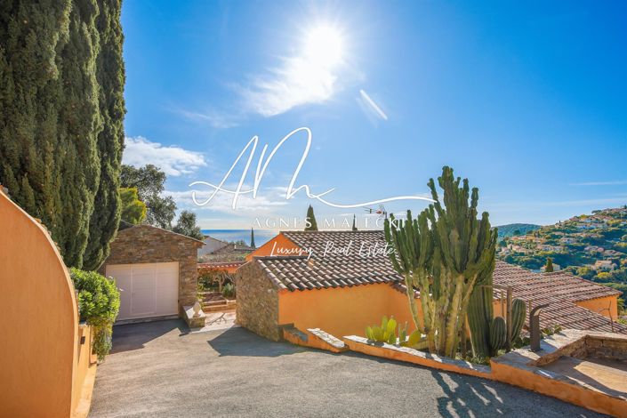 Image No.9-4 Bed House for sale