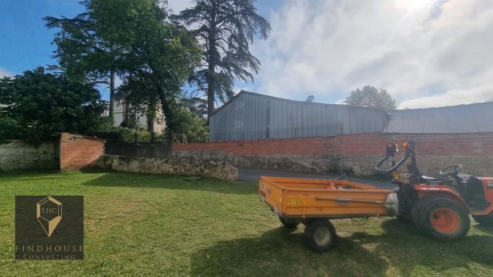 Image No.19-6 Bed House for sale