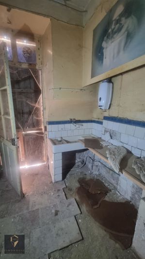 Image No.8-6 Bed House for sale