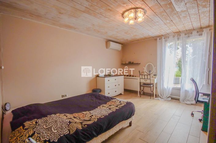 Image No.17-Propriété de 5 chambres à vendre à Agen