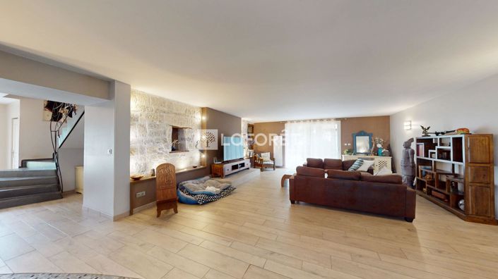 Image No.8-Propriété de 5 chambres à vendre à Agen