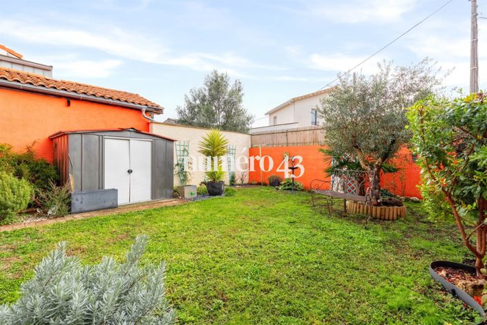 Image No.6-3 Bed House for sale
