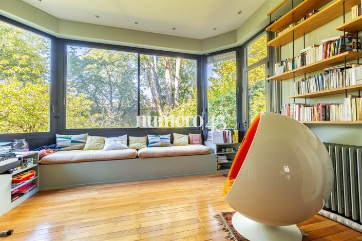 Image No.4-7 Bed Property for sale