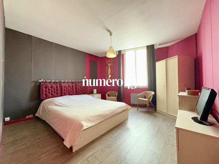 Image No.5-1 Bed House for sale