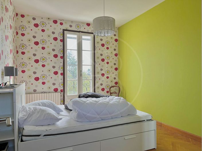 Image No.12-5 Bed House for sale