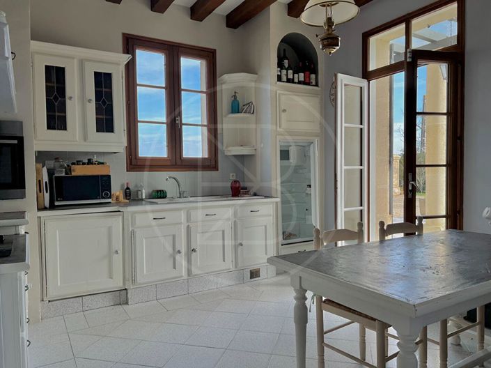 Image No.7-5 Bed House for sale