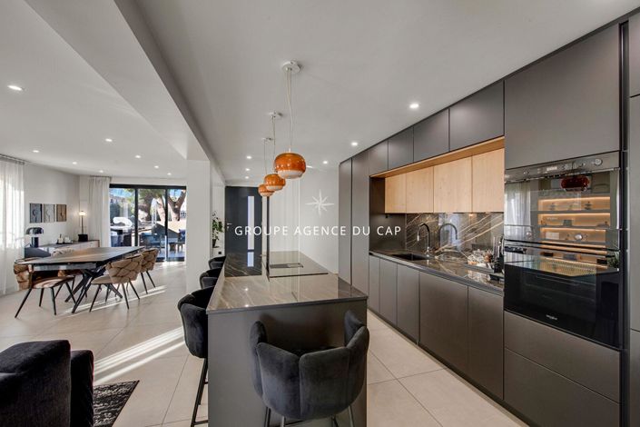 Image No.4-3 Bed Apartment for sale