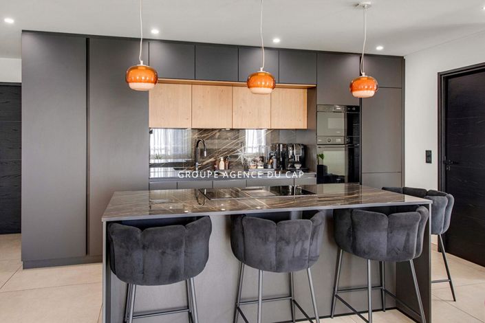 Image No.6-3 Bed Apartment for sale