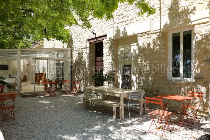 Image No.2-Propriété de 11 chambres à vendre à Saumane-de-Vaucluse