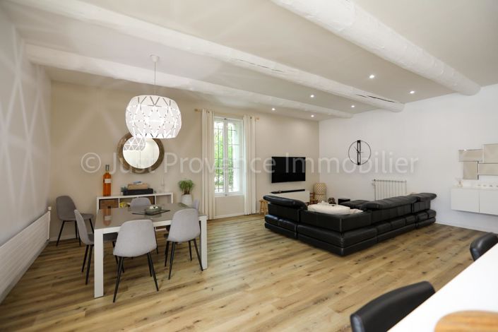 Image No.4-Propriété de 11 chambres à vendre à Saumane-de-Vaucluse