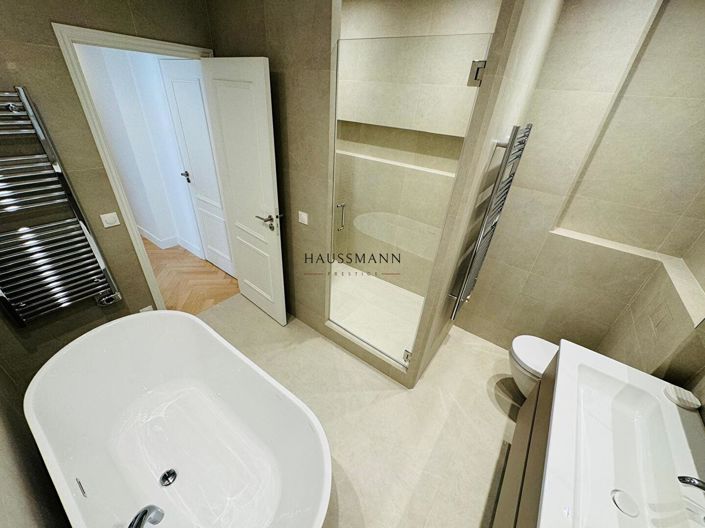 Image No.10-3 Bed Apartment for sale