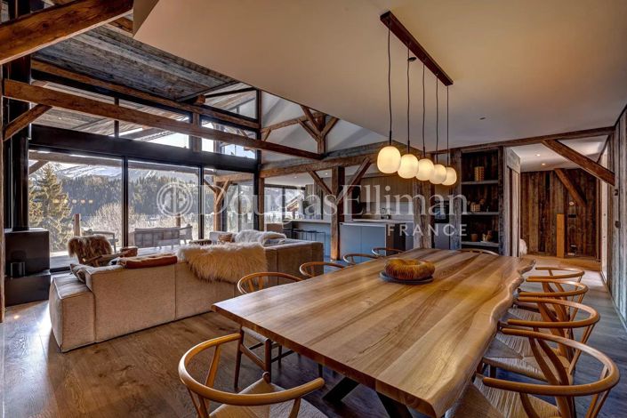 Image No.8-6 Bed House for sale