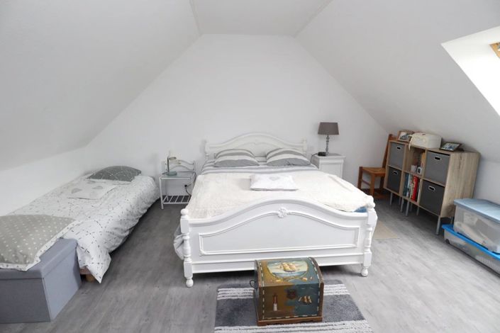 Image No.9-4 Bed House for sale