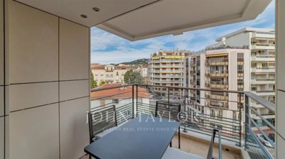 1 - Cannes, Apartment