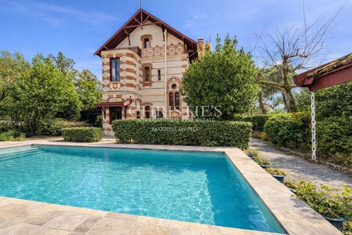 Image No.4-7 Bed House for sale