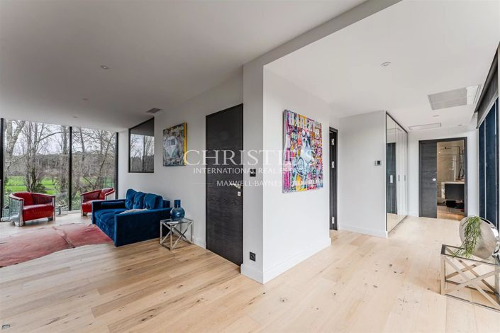 Image No.16-4 Bed House for sale