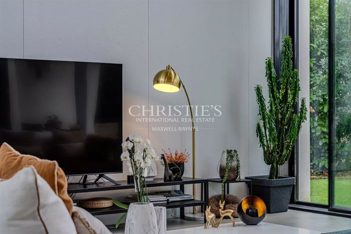 Image No.8-4 Bed House for sale