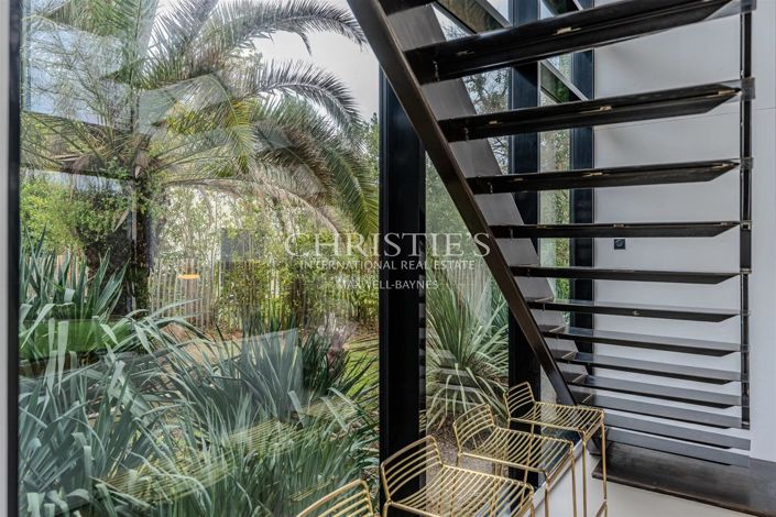 Image No.9-4 Bed House for sale