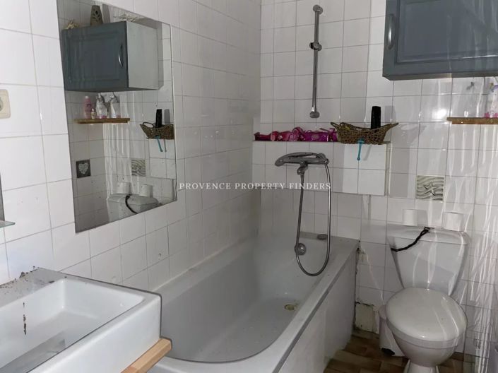 Image No.20-3 Bed House for sale