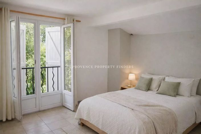 Image No.27-3 Bed House for sale