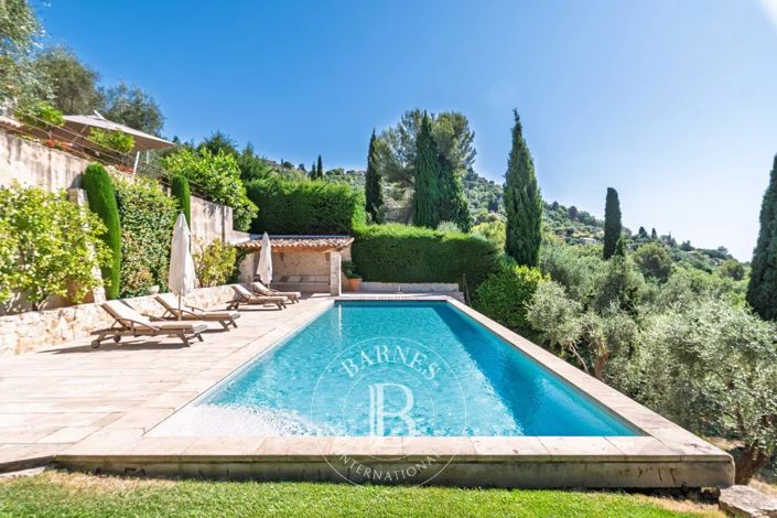 Image No.2-4 Bed House for sale