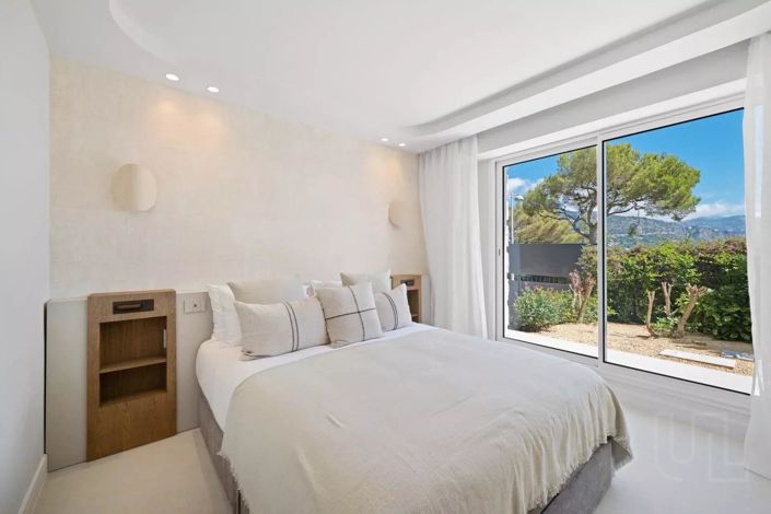 Image No.11-4 Bed House for sale