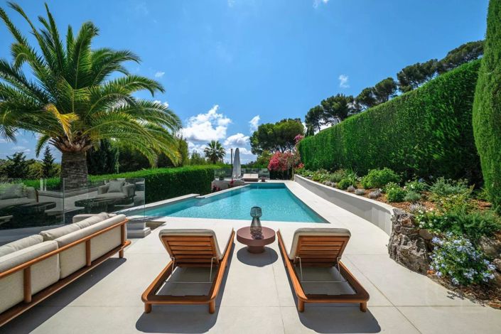 Image No.2-4 Bed House for sale