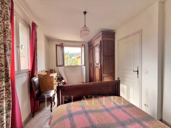 Image No.6-2 Bed House for sale