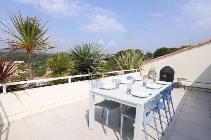 Image No.3-3 Bed Apartment for sale