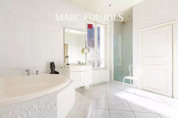 Image No.20-7 Bed House for sale