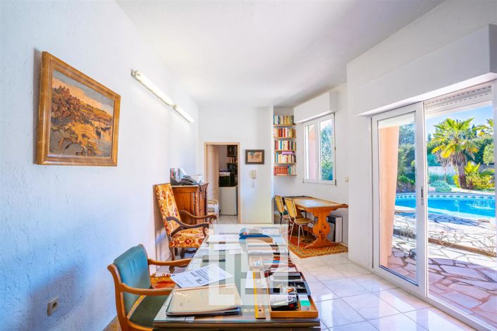 Image No.11-4 Bed House for sale