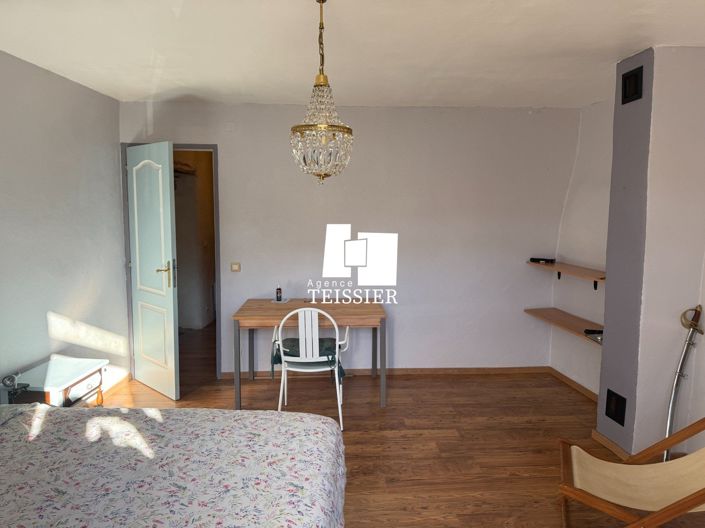 Image No.20-4 Bed House for sale