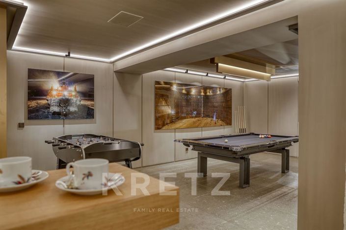 Image No.11-10 Bed Property for sale