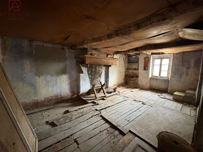 Image No.10-1 Bed House for sale