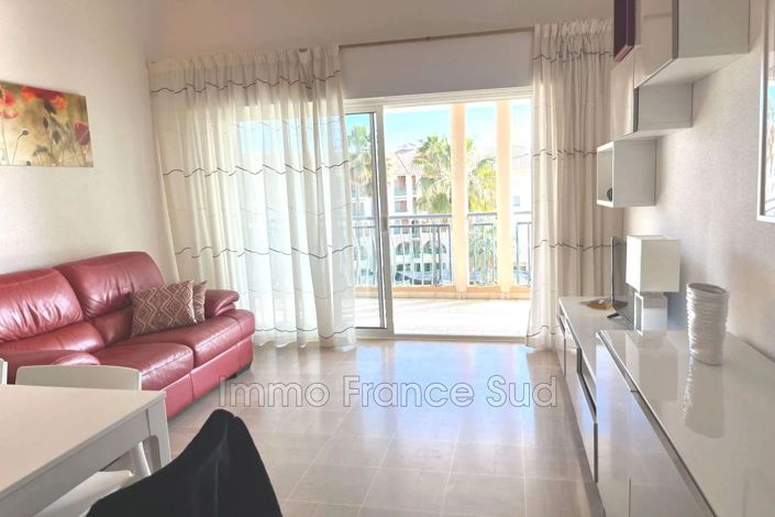 Image No.8-Appartement de 2 chambres à vendre à Fréjus