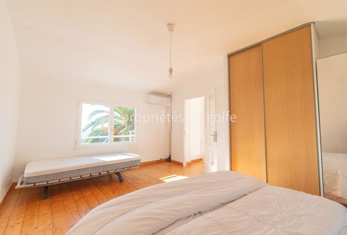 Image No.11-3 Bed House for sale