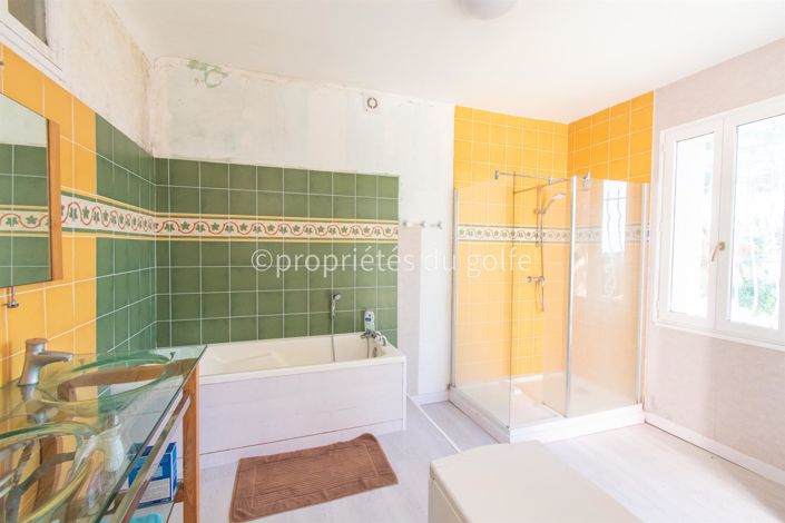 Image No.12-3 Bed House for sale